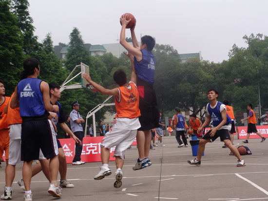 在众